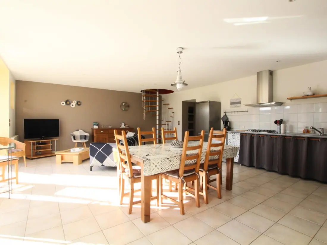 Maison de Vacances BESLON 5