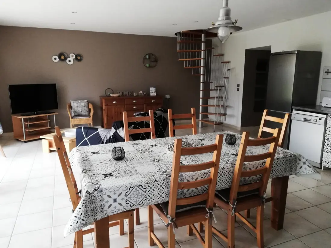 Maison de Vacances BESLON 5
