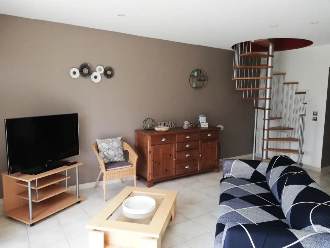 Maison de Vacances BESLON 5
