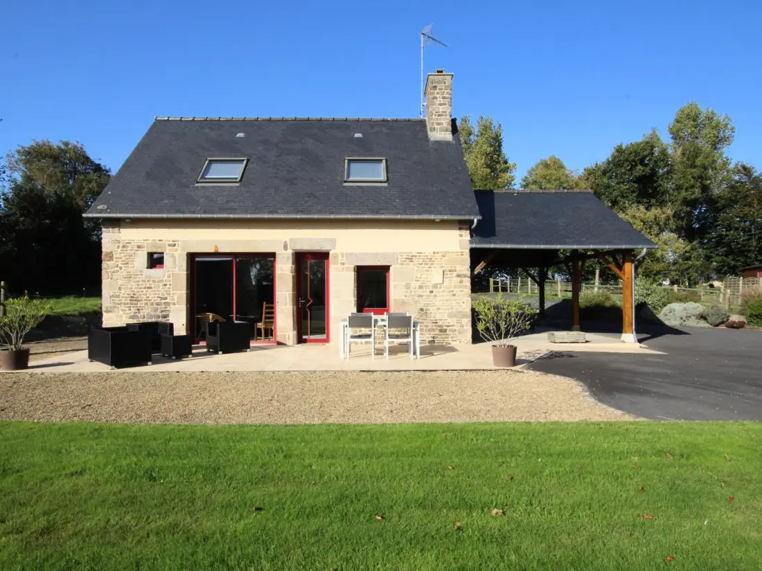 Maison de Vacances BESLON 5