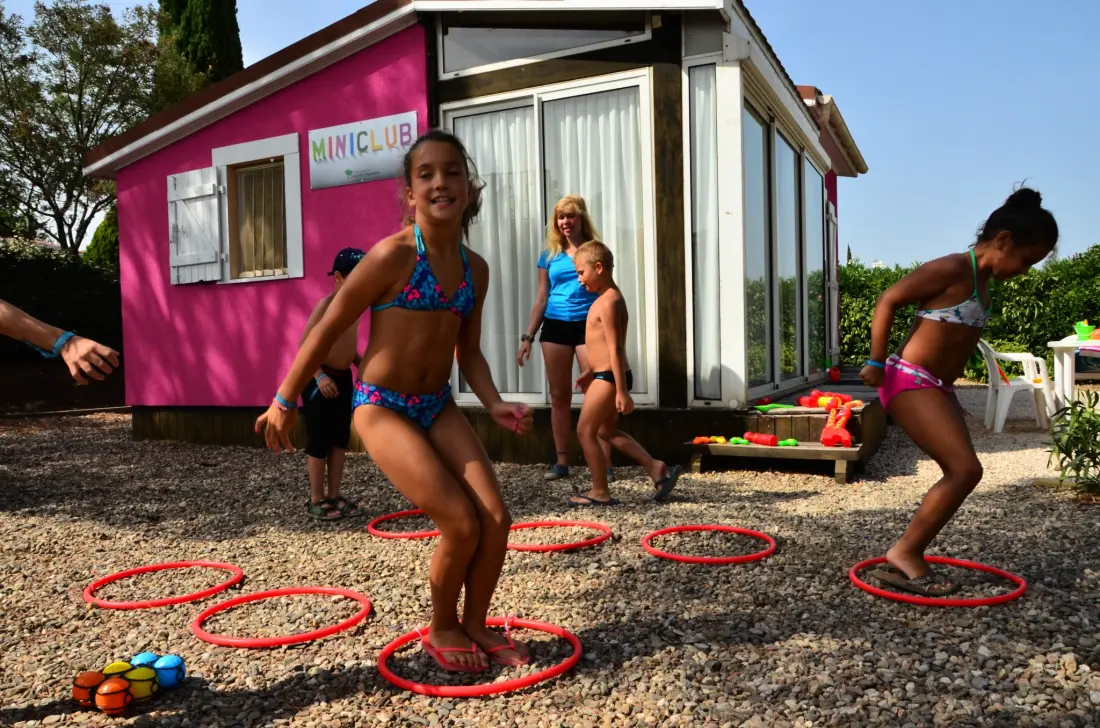 Camping Domaine Sainte Veziane 4 étoiles★★★★