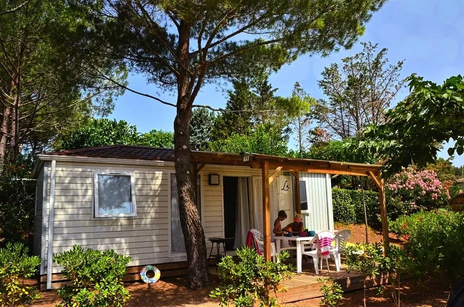 Camping Domaine Sainte Veziane 4 étoiles★★★★