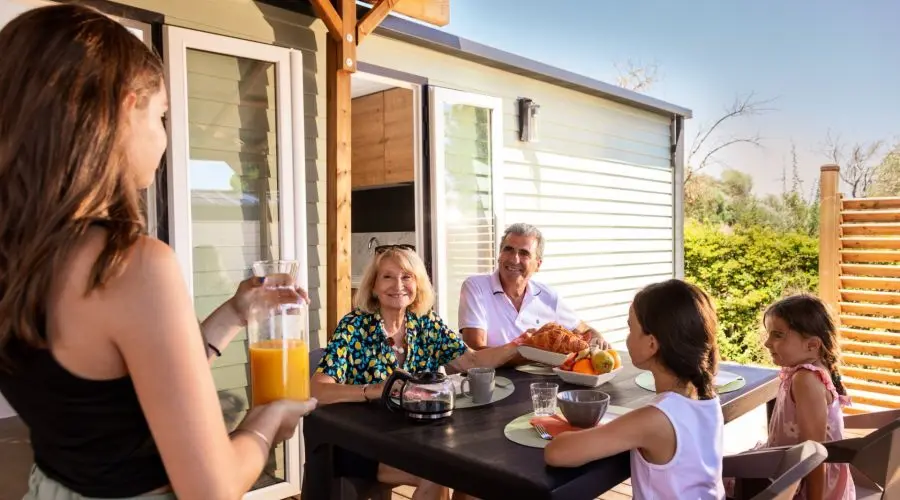 Camping Domaine Sainte Veziane 4 étoiles★★★★