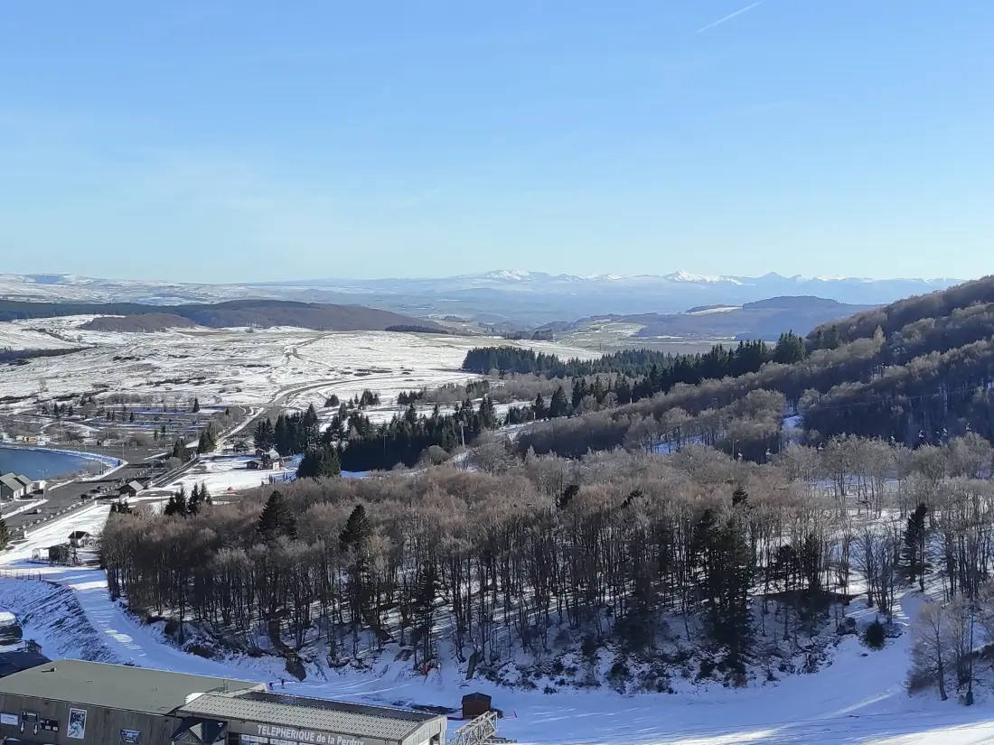 Location de Vacances Besse-et-Saint-Anastaise 8