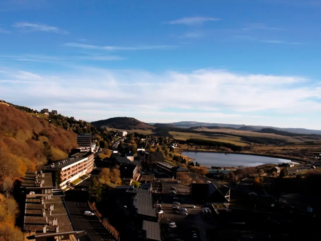Location de Vacances Besse-et-Saint-Anastaise 8