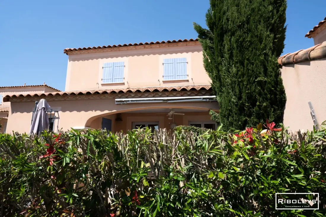 Riboleys - Grande Villa Au Golf De Béziers