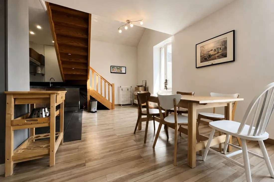 Bel Appartement Lumineux Et Chaleureux