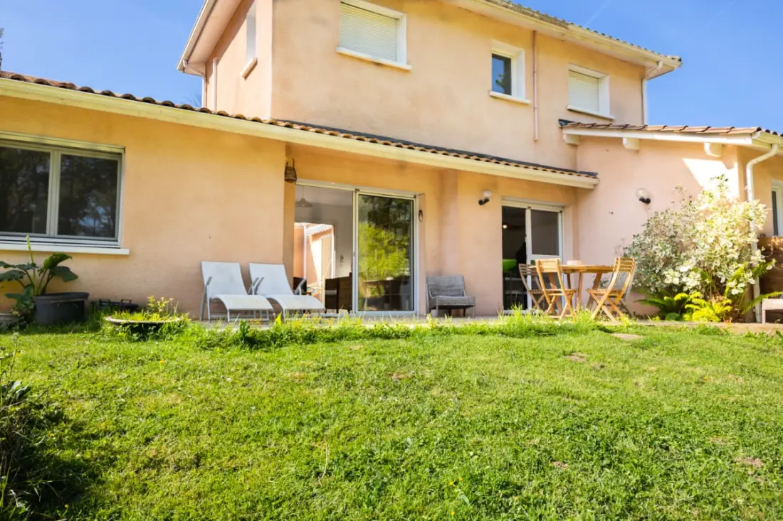Maison Paisible à Biarritz, Entre Mer Et Lac
