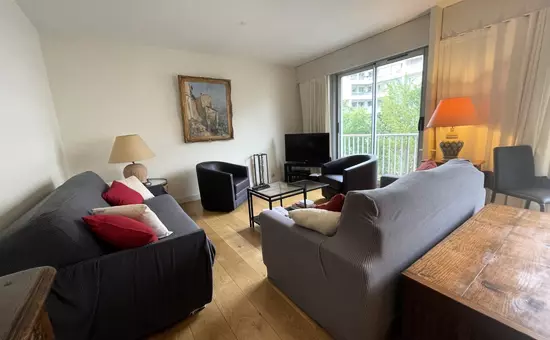 Superbe Appartement Avec Balcon, Garage, 3ch, à 5min De La Plage
