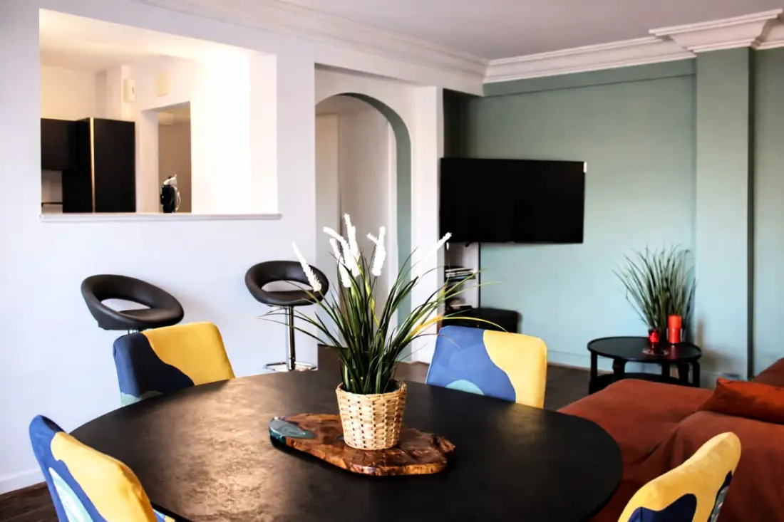 Charmant Appartement Avec Balcon Et Parking