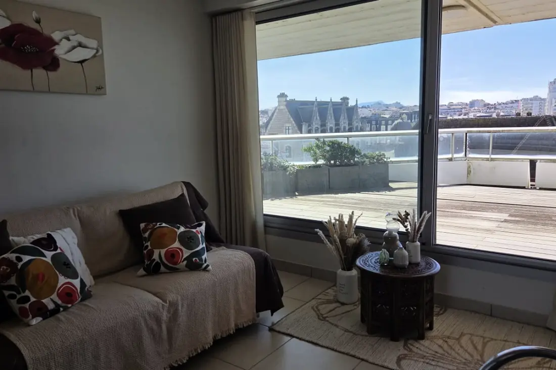 Vue Panoramique Et Terrasse à Biarritz