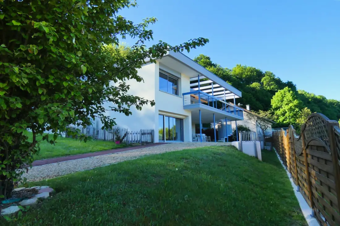 Résidence Lac Casa 60’ – Charme Rétro En Bord De Lac