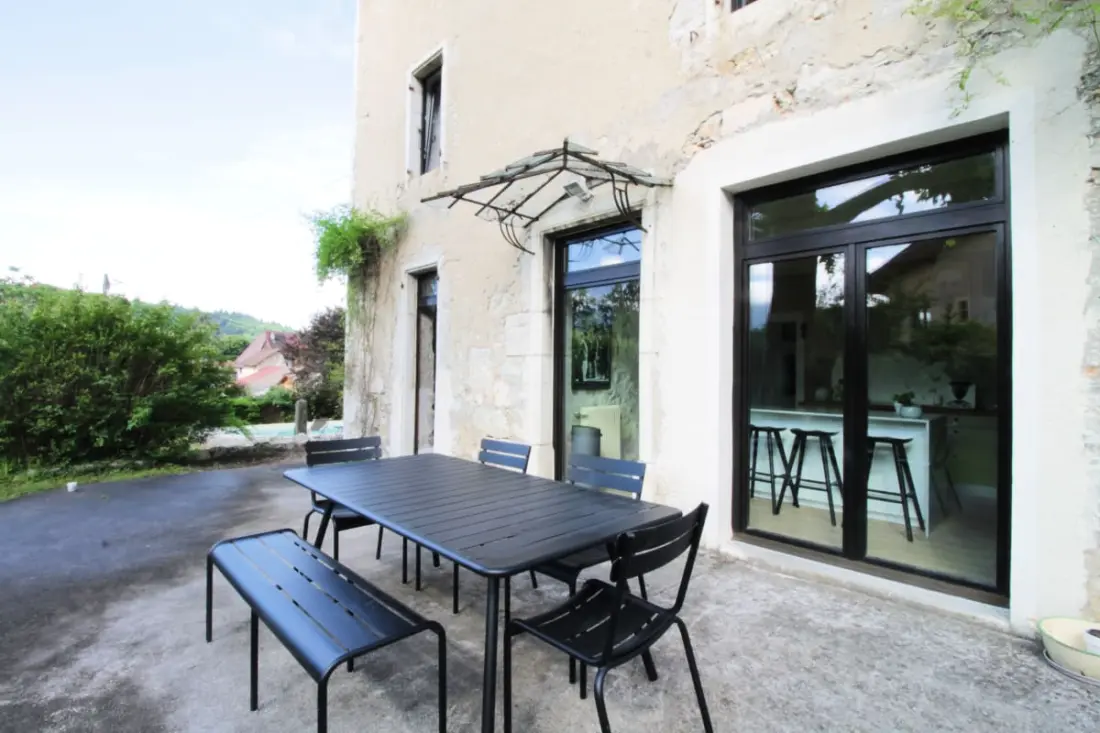 Maison Familiale, Cadre Paisible Et Piscine !