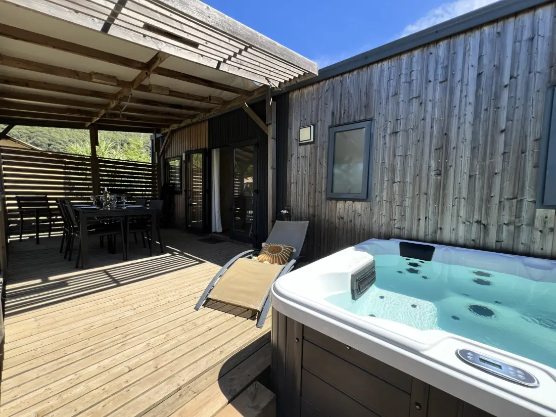 Flower Camping Olivigne 4 étoiles★★★★