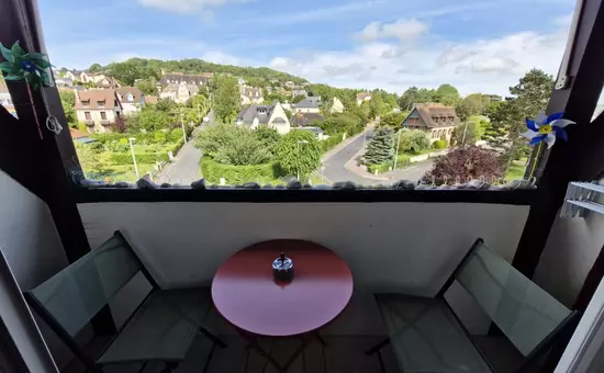 Joli Duplex Avec 2 Balcons Et 1 Terrasse