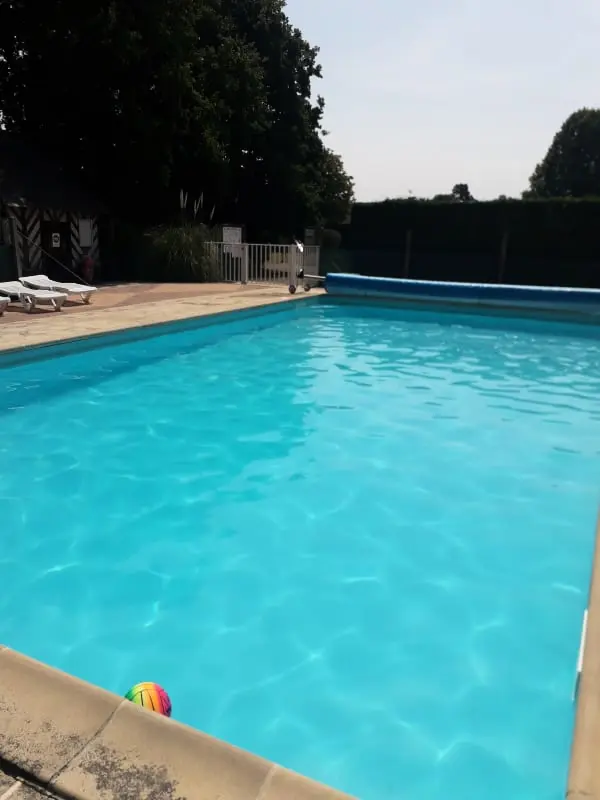 Chalet Idéal Avec Piscine à Blonville-sur-mer