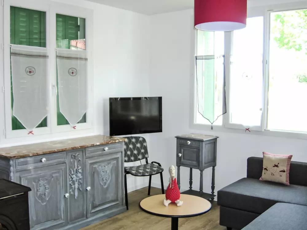 Maison de Vacances Blot-l'Eglise