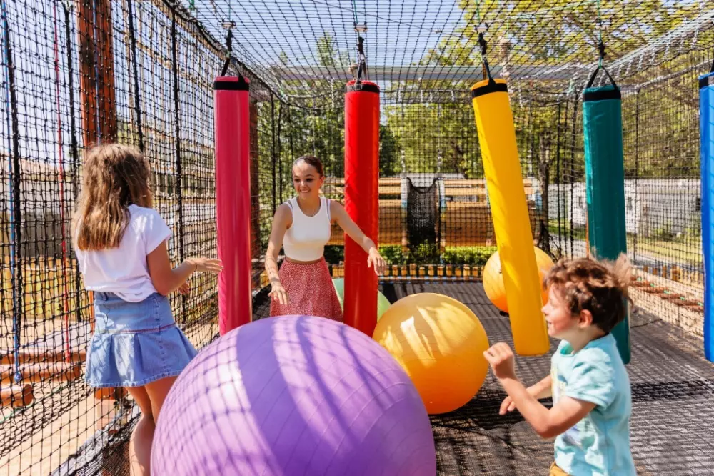 Camping maeva Escapades Le Bois Joli 4 étoiles★★★★