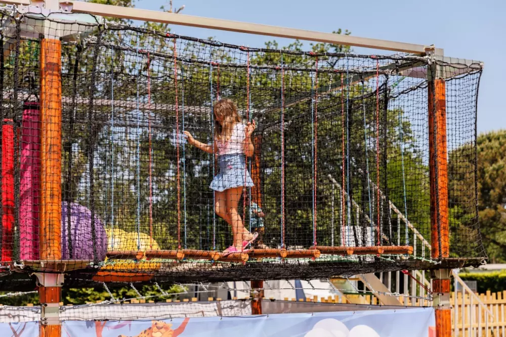 Camping maeva Escapades Le Bois Joli 4 étoiles★★★★