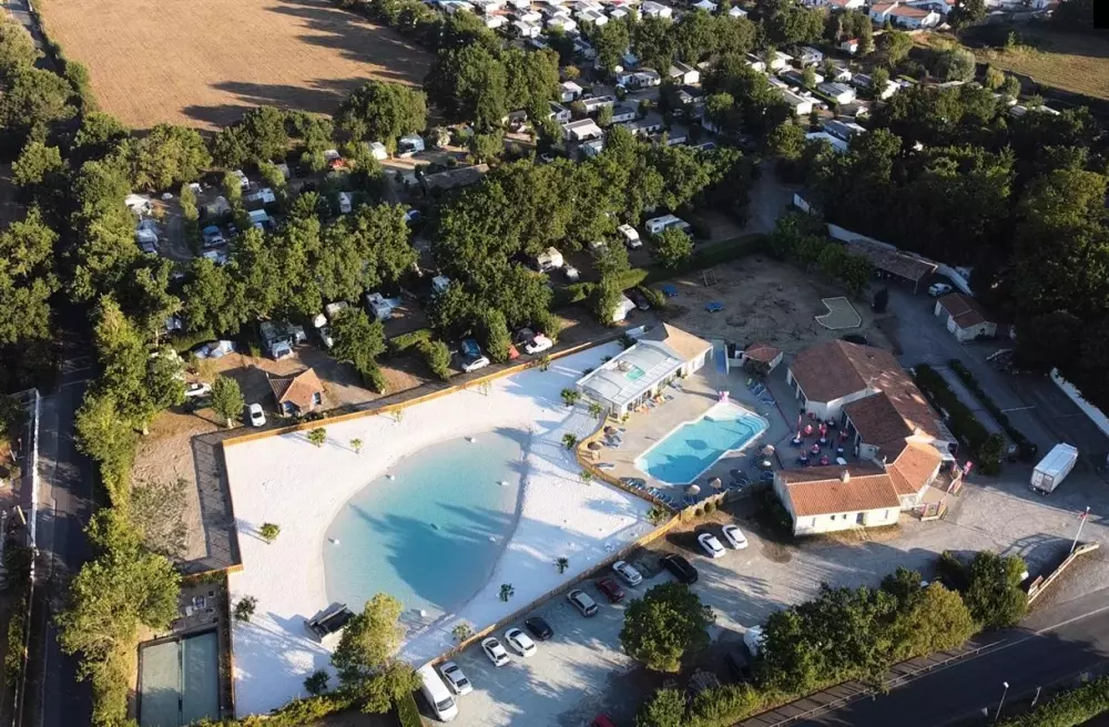 Camping maeva Escapades Le Bois Joli 4 étoiles★★★★
