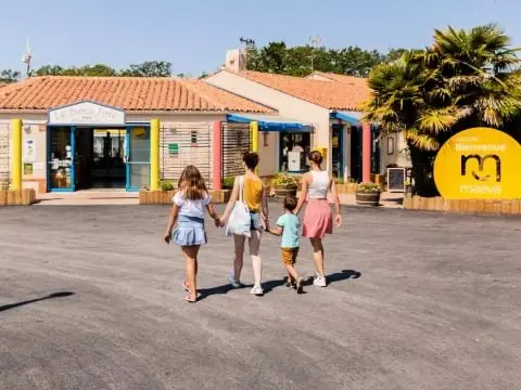 Camping Le Bois Joli 4 étoiles★★★★