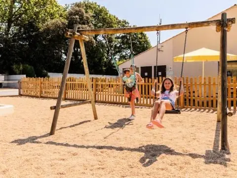 Camping Le Bois Joli 4 étoiles★★★★