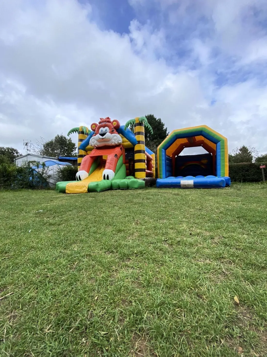Camping des Carrières et Nature2 étoiles★★
