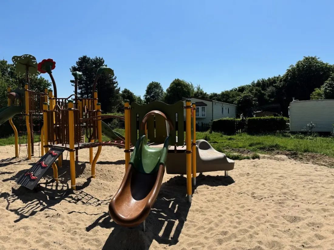 Camping des Carrières et Nature2 étoiles★★