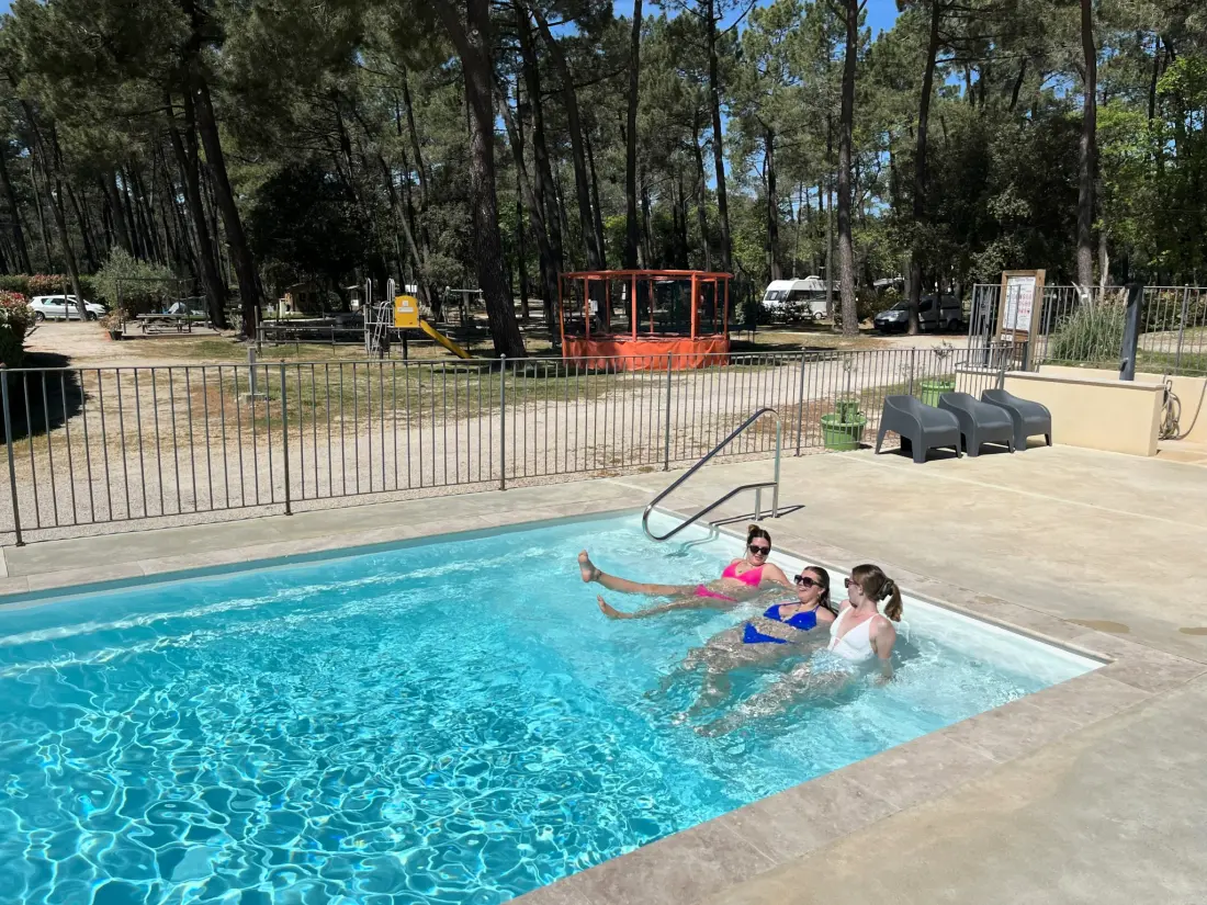 Camping La Simioune Vaucluse et Drome Provencale 3 étoiles★★★