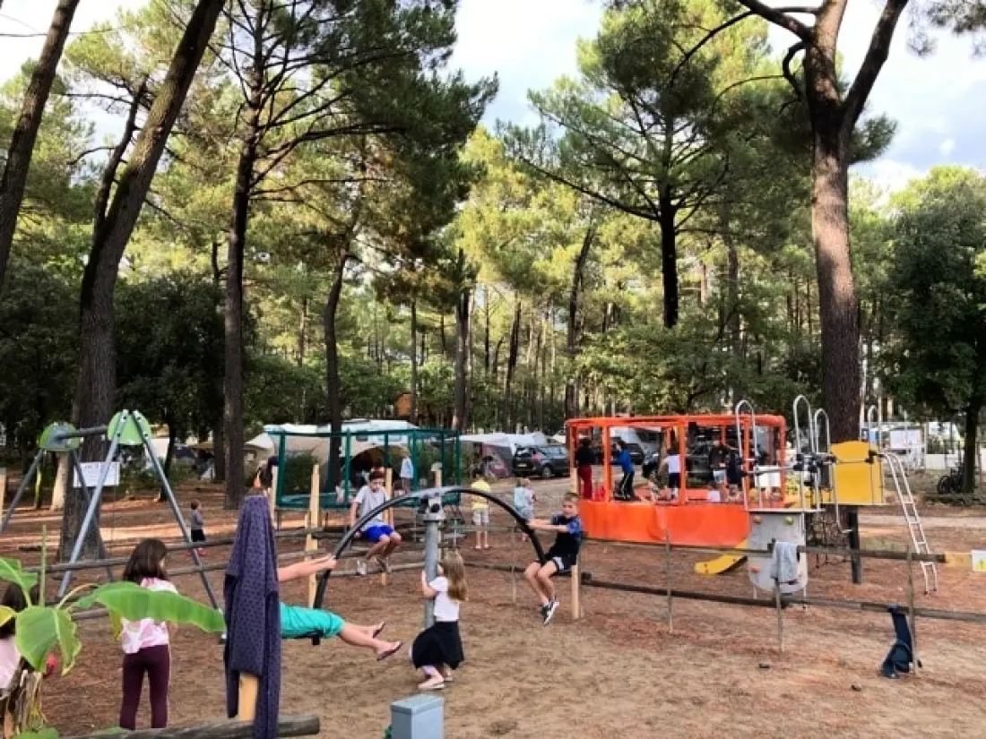 Camping La Simioune Vaucluse et Drome Provencale 3 étoiles★★★