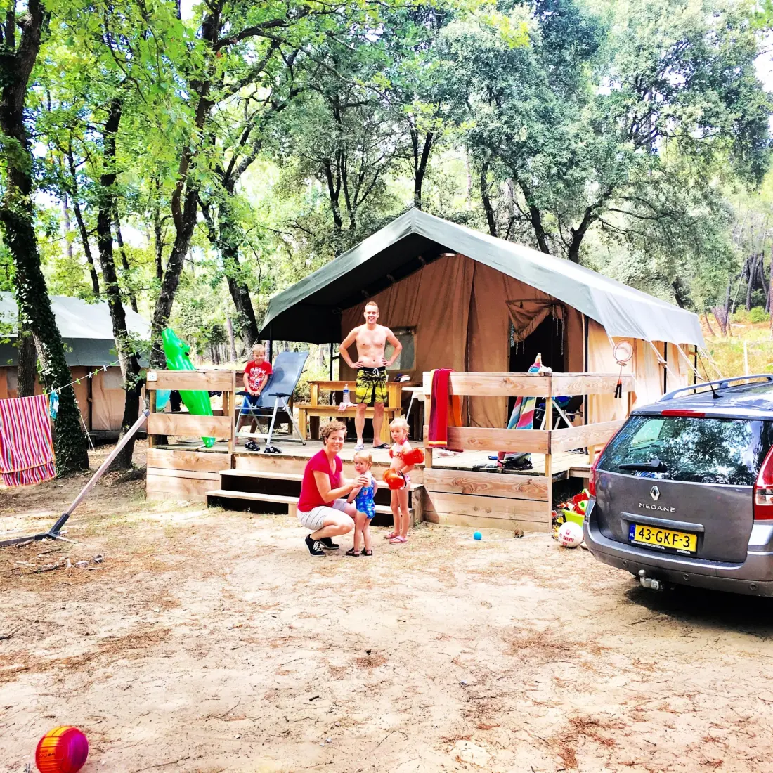 Camping La Simioune Vaucluse et Drome Provencale 3 étoiles★★★