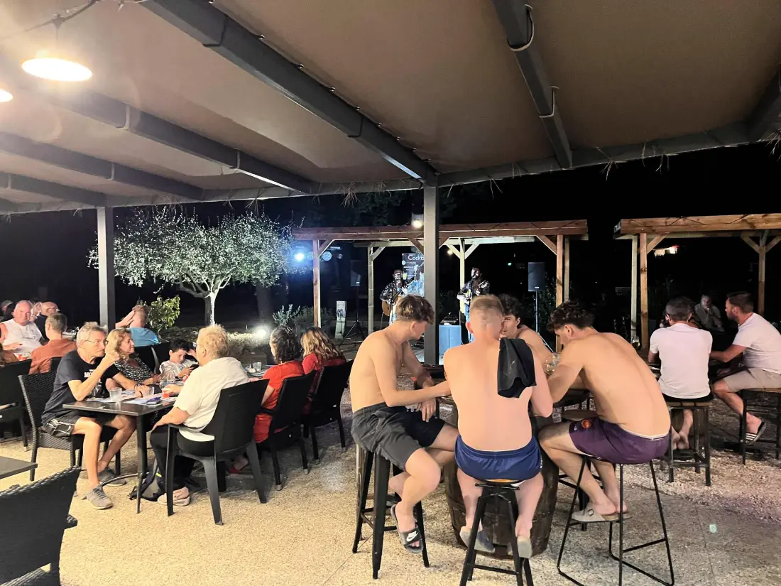 Camping La Simioune Vaucluse et Drome Provencale 3 étoiles★★★