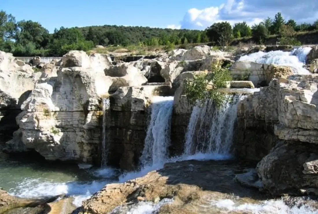 Camping La Simioune Vaucluse et Drome Provencale 3 étoiles★★★