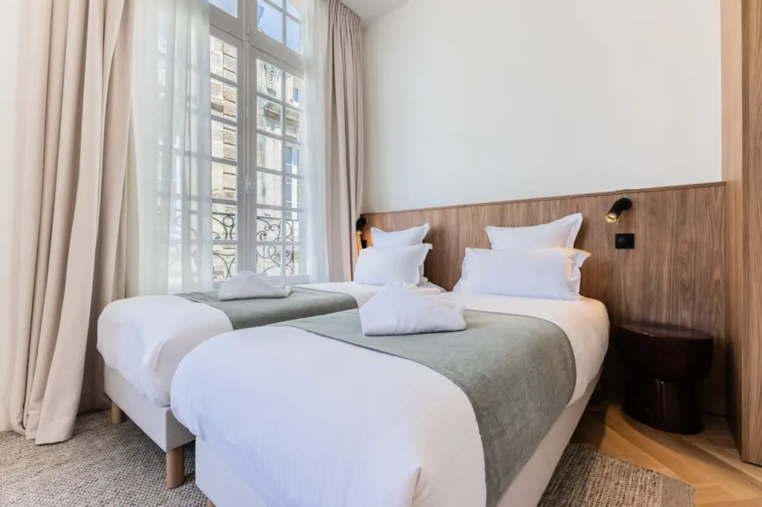 Appartement 2 Chambres En Duplex, Clim, Centre Ville