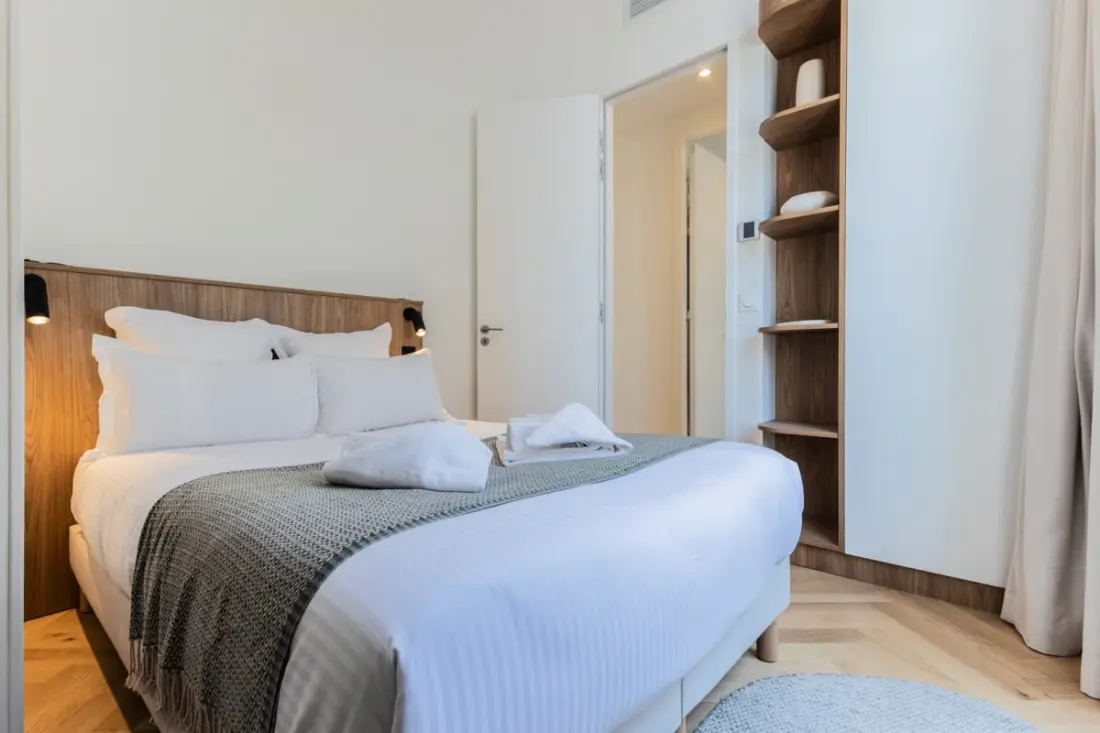 Appartement 2 Chambres En Duplex, Clim, Centre Ville