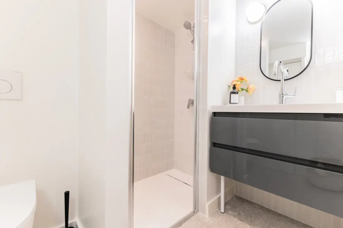 Appartement Avec Clim &amp; Patio, Coeur Des Chartrons
