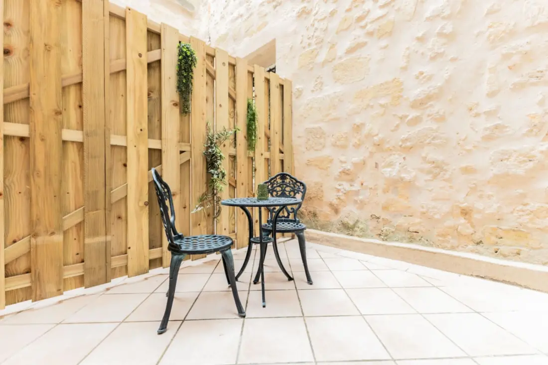 Appartement Avec Clim &amp; Patio, Coeur Des Chartrons