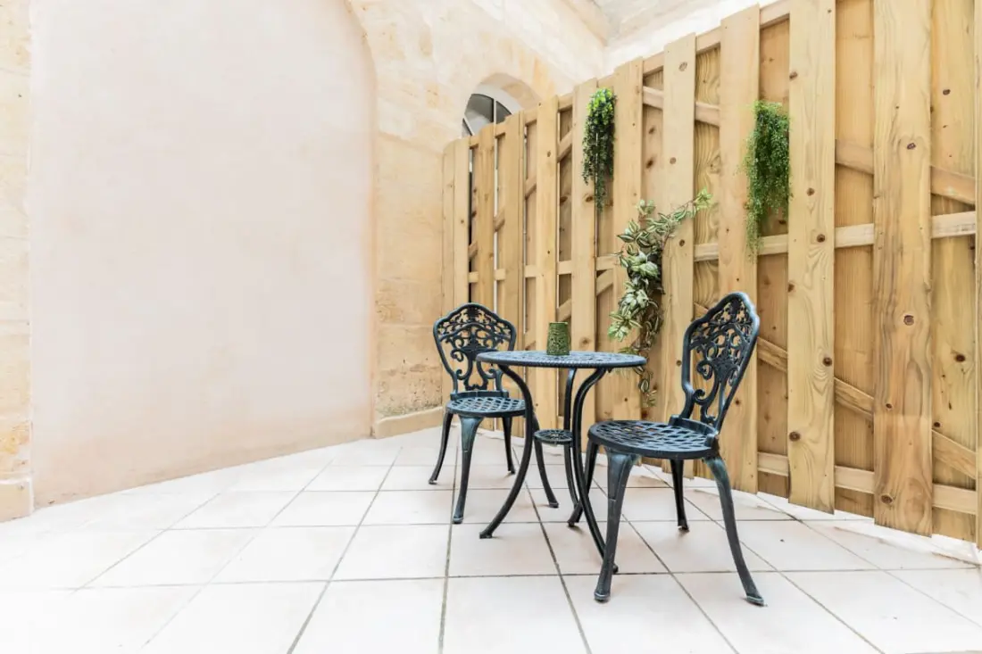 Appartement Avec Clim &amp; Patio, Coeur Des Chartrons