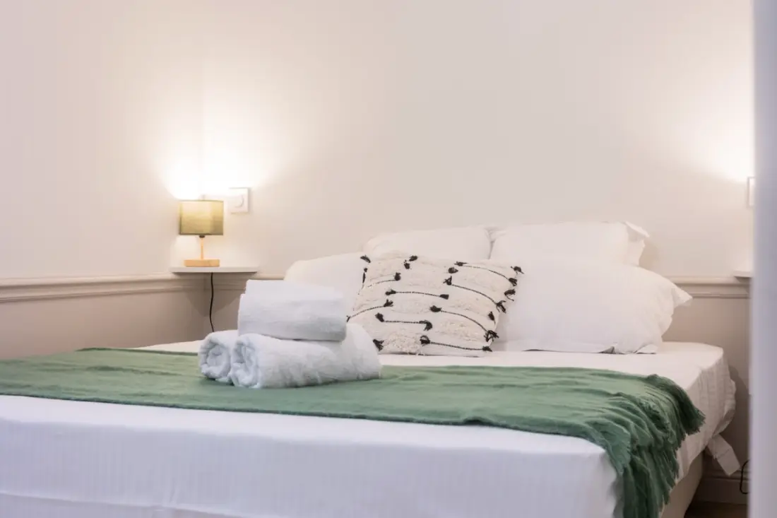 Appartement Avec Terrasse &amp; Clim, Cœur Chartrons