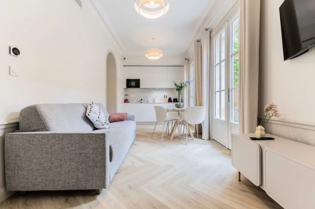 Appartement Avec Terrasse &amp; Clim, Cœur Chartrons