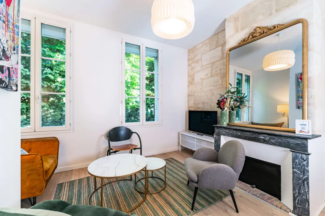Appartement Charmant Et Lumineux De 60 M² Situé Sur La Rive Droite