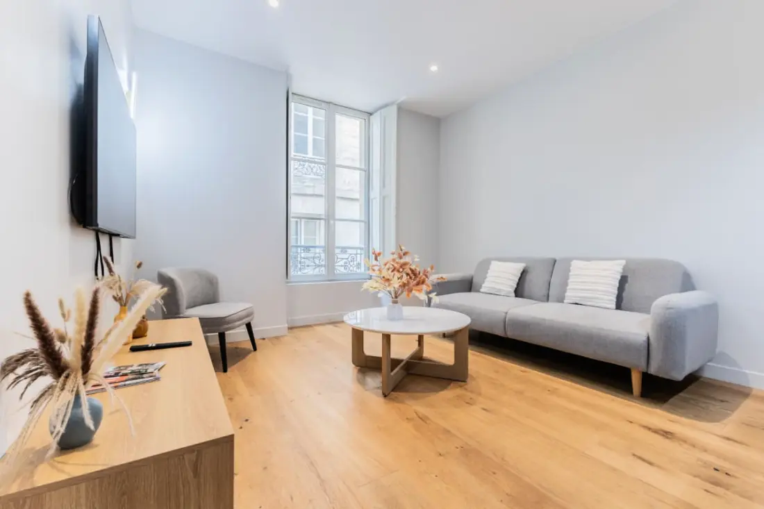 Appartement De Luxe 3 Chambres En Hyper Centre, Climatisation, Ascenseur