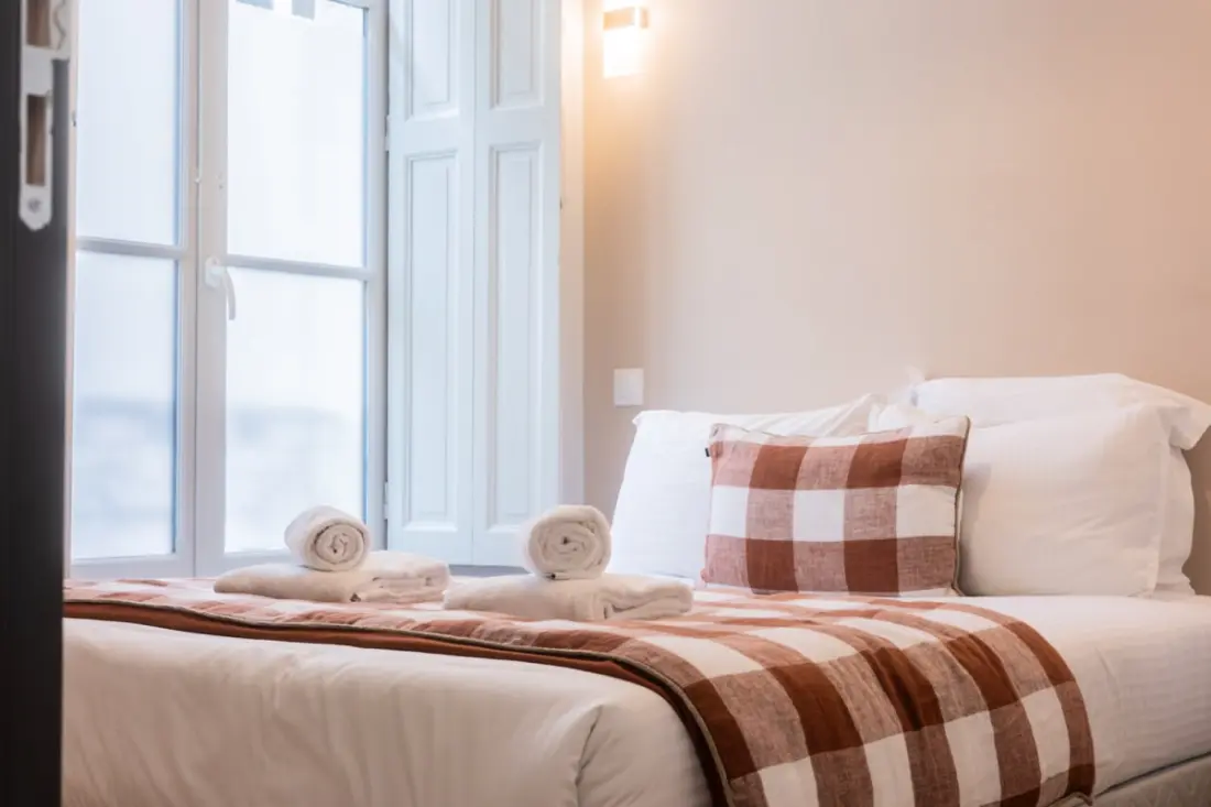 Appartement De Luxe 3 Chambres En Hyper Centre, Climatisation, Ascenseur