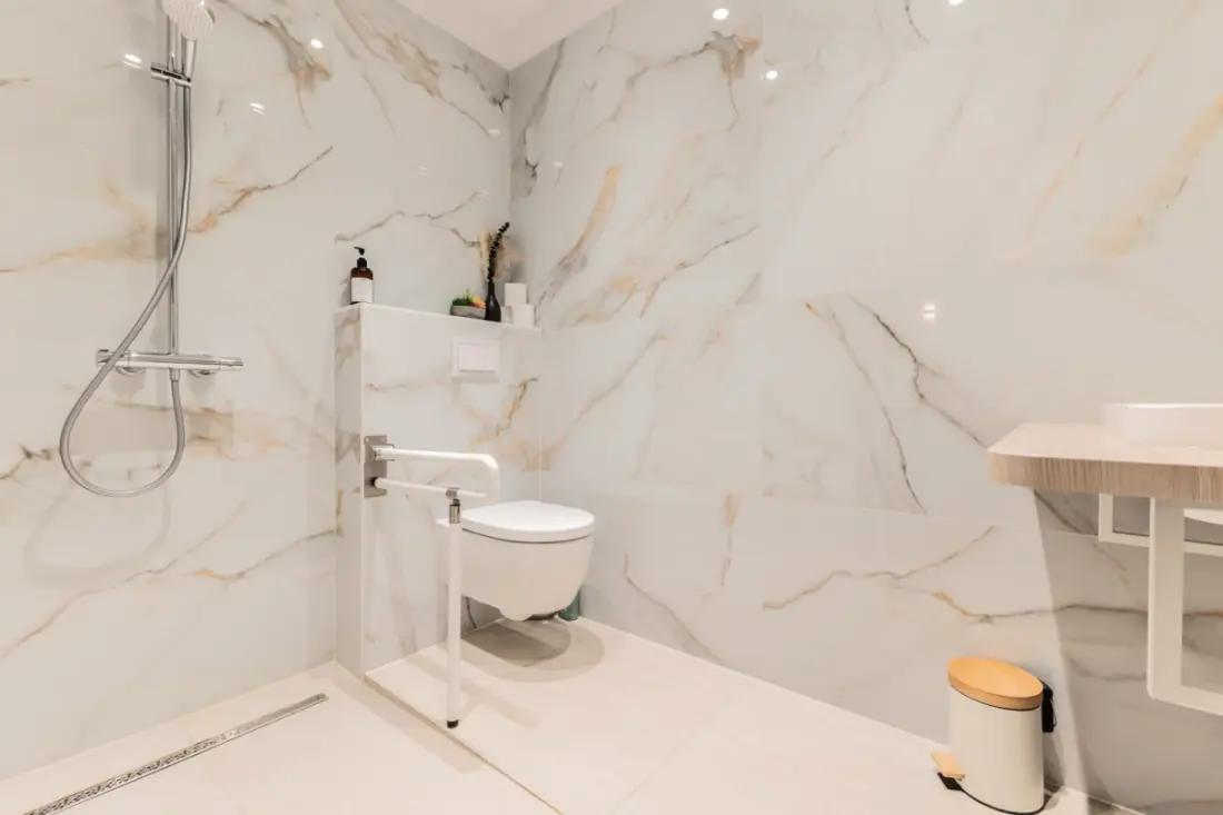 Appartement De Luxe 3 Chambres En Hyper Centre, Climatisation, Ascenseur