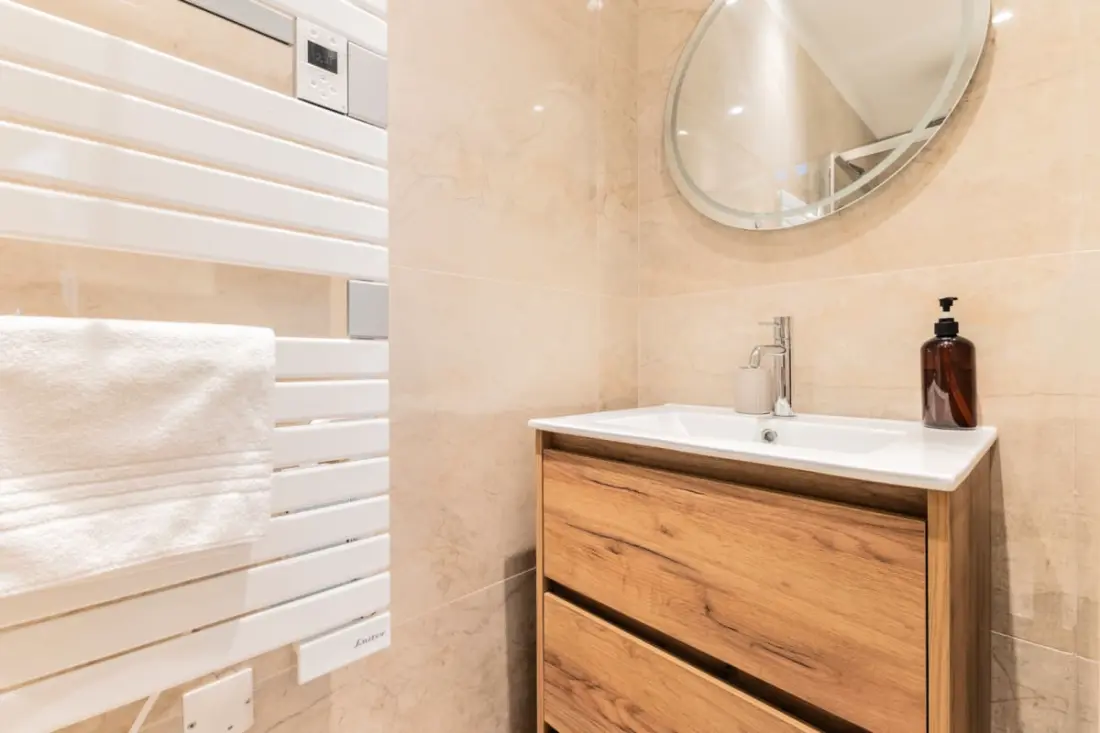 Appartement De Luxe 3 Chambres En Hyper Centre, Climatisation, Ascenseur