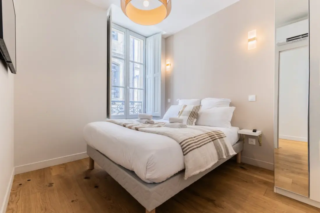 Appartement De Luxe 3 Chambres En Hyper Centre, Climatisation, Ascenseur
