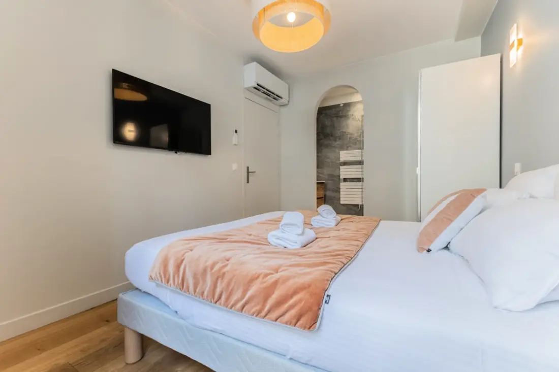 Appartement De Luxe 3 Chambres En Hyper Centre, Climatisation, Ascenseur