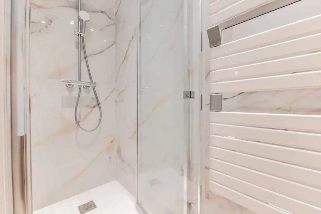 Appartement De Luxe 3 Chambres En Hyper Centre, Climatisation, Ascenseur