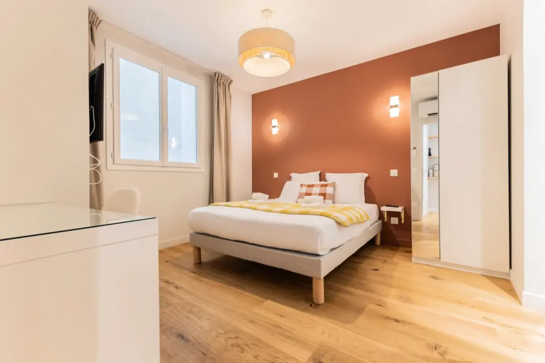Appartement De Luxe 3 Chambres En Hyper Centre, Climatisation, Ascenseur