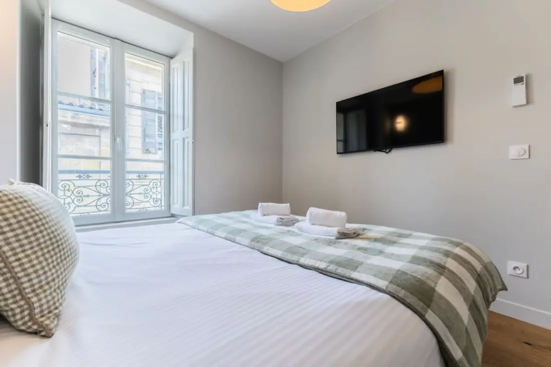 Appartement De Luxe 3 Chambres En Hyper Centre, Climatisation, Ascenseur